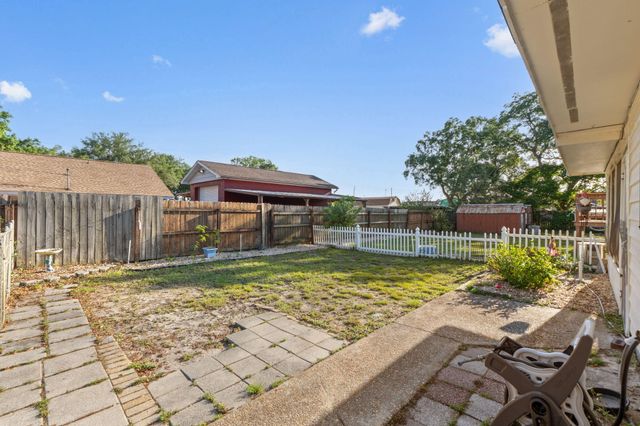 2019 Casa De Oro Street, Navarre, FL 32566