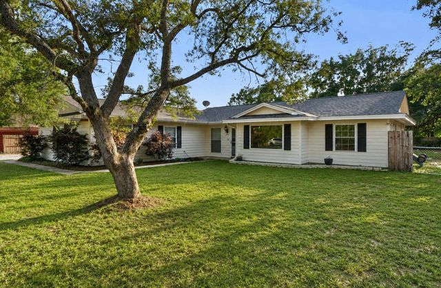 2019 Casa De Oro Street, Navarre, FL 32566