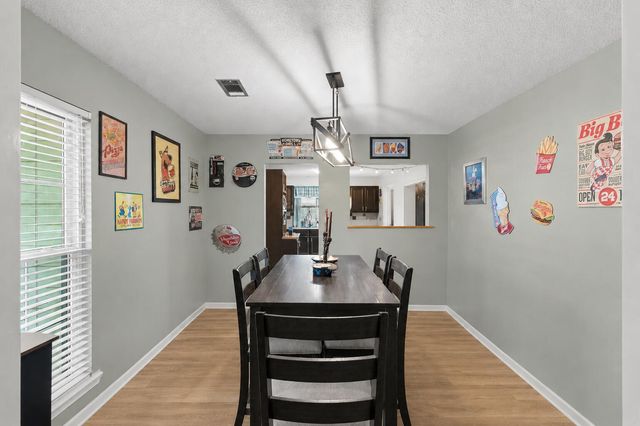2019 Casa De Oro Street, Navarre, FL 32566