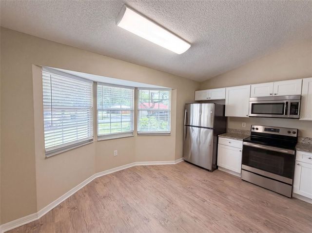 2715 LORRAINE DRIVE, Leesburg, FL 34748