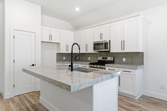 5227 Sunshine Point, Willis, TX 77318