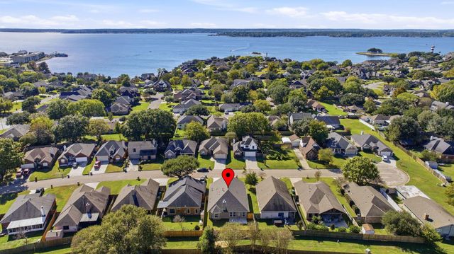 5227 Sunshine Point, Willis, TX 77318