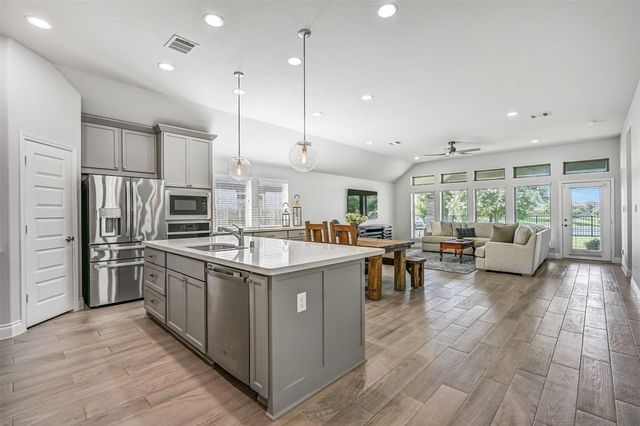 13509 Mason Canyon Lane, Pearland, TX 77584