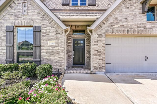 13509 Mason Canyon Lane, Pearland, TX 77584