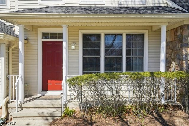 62 Rolling Views Dr, Woodland Park, NJ 07424