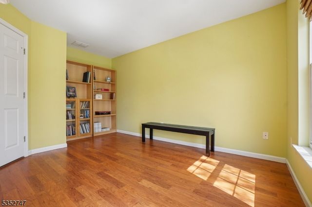 62 Rolling Views Dr, Woodland Park, NJ 07424