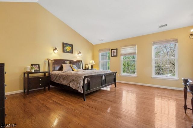 62 Rolling Views Dr, Woodland Park, NJ 07424