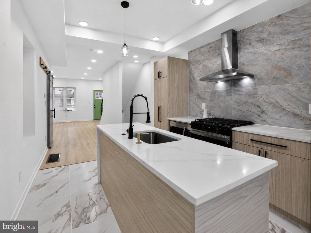 1610 N DOVER ST, PHILADELPHIA, PA 19121 — exterior