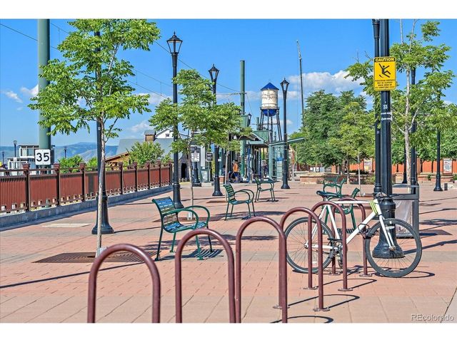 8108 Grandview Ave, Arvada, CO 80002