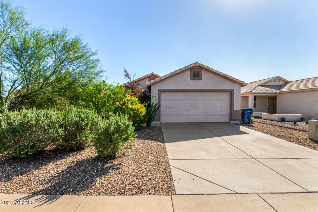 2279 W 20TH Avenue, Apache Junction, AZ 85120