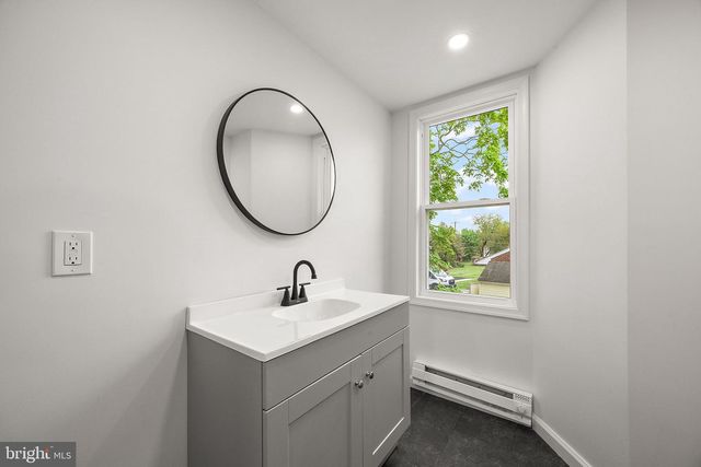 73 AKA 2170 BRIDGEWATER RD, Aston, PA 19014