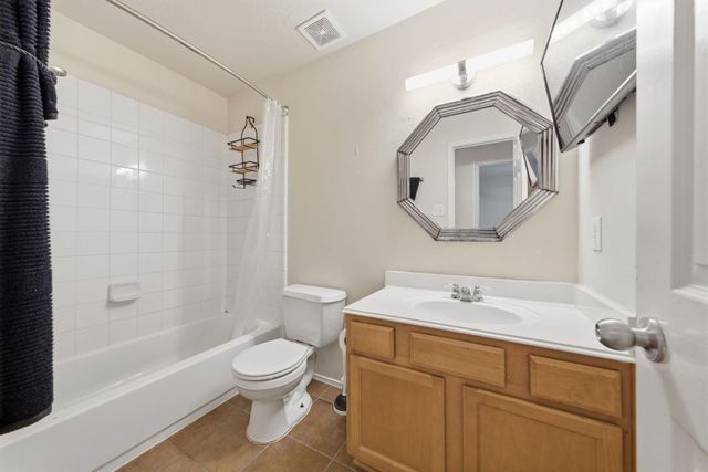 6107 Shadow Isle Lane, Houston, TX 77084