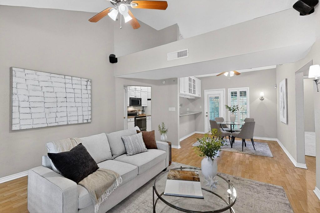 3105 San Jacinto Street 306, Dallas, TX 75204