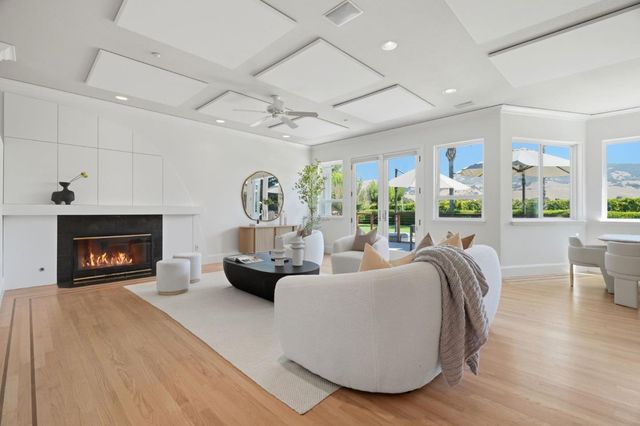 12350 Foothill Avenue, San Martin, CA 95046
