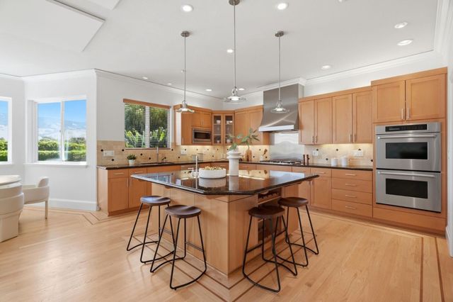 12350 Foothill Avenue, San Martin, CA 95046