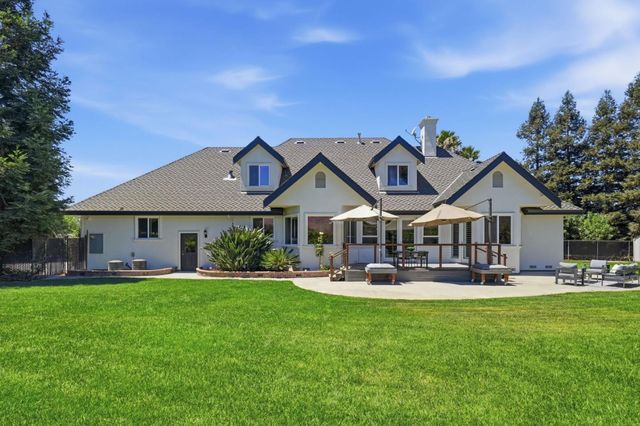 12350 Foothill Avenue, San Martin, CA 95046