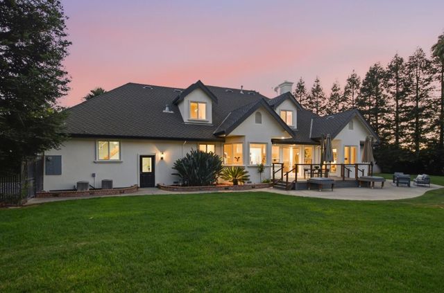 12350 Foothill Avenue, San Martin, CA 95046