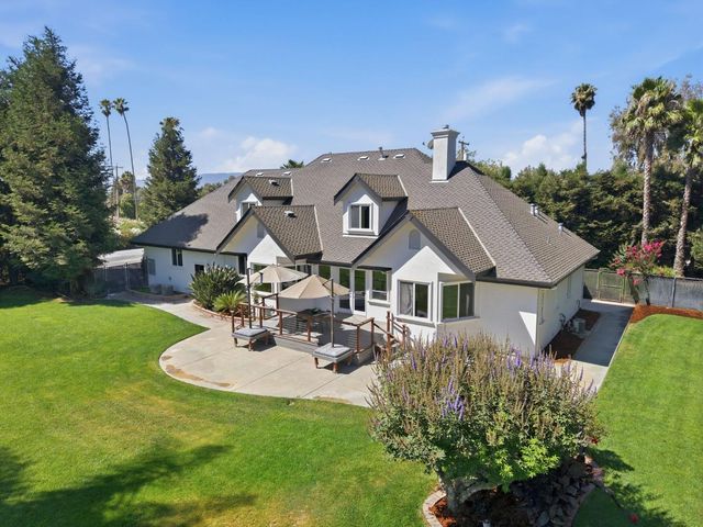 12350 Foothill Avenue, San Martin, CA 95046