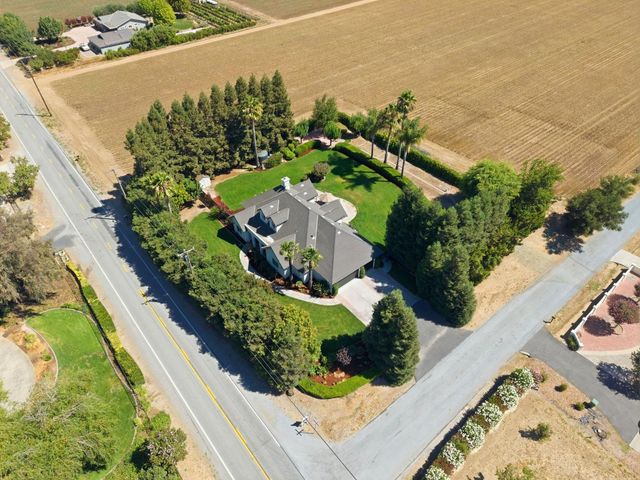 12350 Foothill Avenue, San Martin, CA 95046