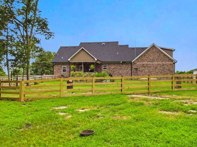 1578 S Berlin Rd, Lewisburg, TN 37091