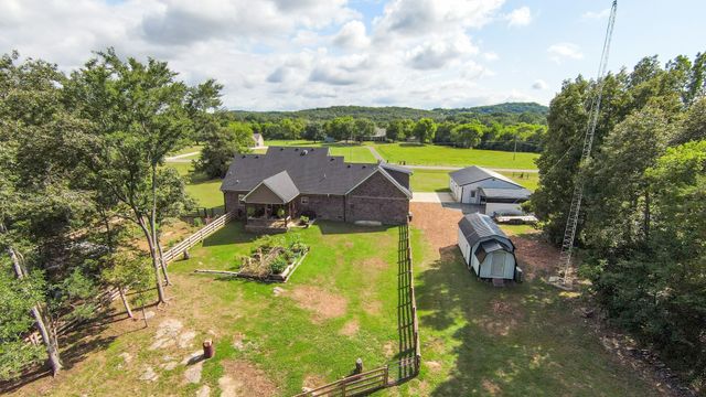 1578 S Berlin Rd, Lewisburg, TN 37091