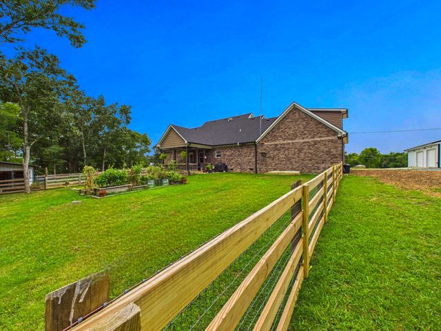 1578 S Berlin Rd, Lewisburg, TN 37091