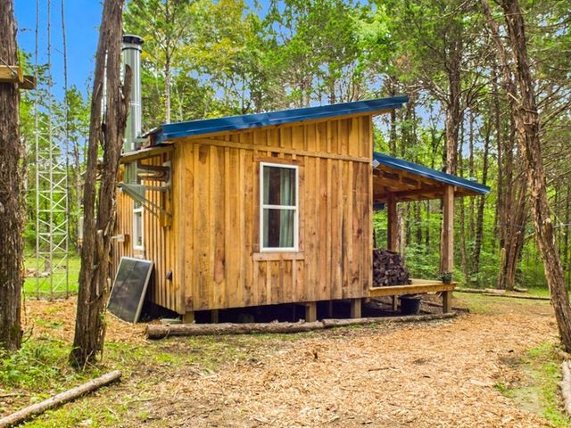 1578 S Berlin Rd, Lewisburg, TN 37091