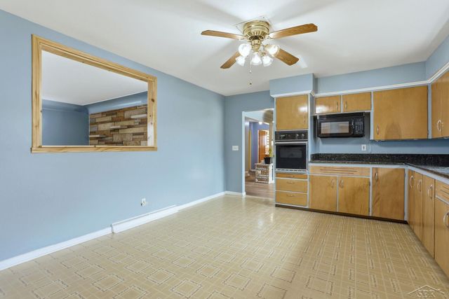 4975 Henry Drive, Saginaw, MI 48638