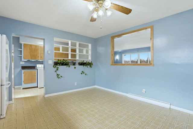 4975 Henry Drive, Saginaw, MI 48638