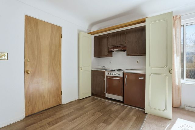 4975 Henry Drive, Saginaw, MI 48638