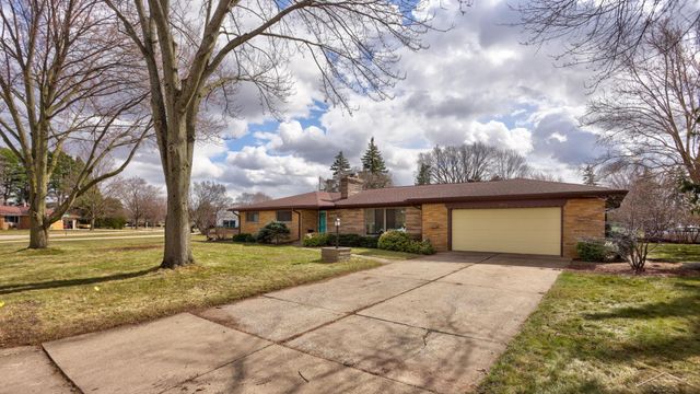4975 Henry Drive, Saginaw, MI 48638
