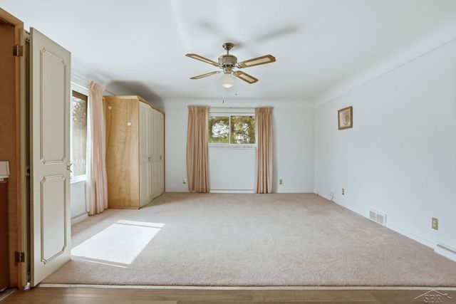 4975 Henry Drive, Saginaw, MI 48638