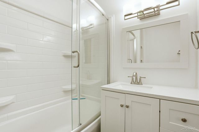 4975 Henry Drive, Saginaw, MI 48638