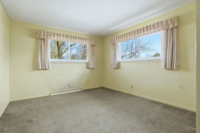 4975 Henry Drive, Saginaw, MI 48638