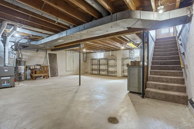 4975 Henry Drive, Saginaw, MI 48638