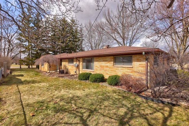 4975 Henry Drive, Saginaw, MI 48638
