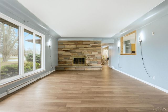 4975 Henry Drive, Saginaw, MI 48638