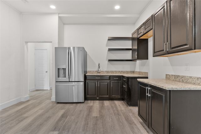 1601 N 11TH Street, Waco, TX 76707