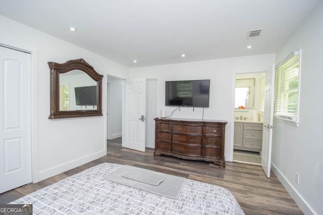 555 White Road, Fayetteville, GA 30214