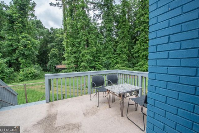 555 White Road, Fayetteville, GA 30214