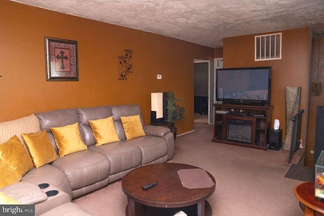 3707 HALLOWAY PL, Upper Marlboro, MD 20772