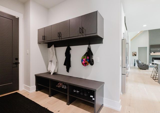 6048 Charley Place, Benton, AR 72019