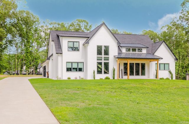 6048 Charley Place, Benton, AR 72019