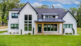 6048 Charley Place, Benton, AR 72019