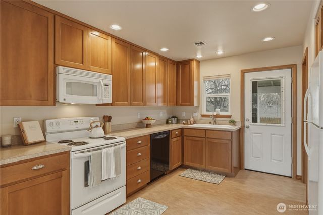 15 SW 13th Street, College Place, WA 99324