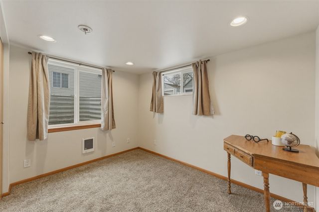 15 SW 13th Street, College Place, WA 99324