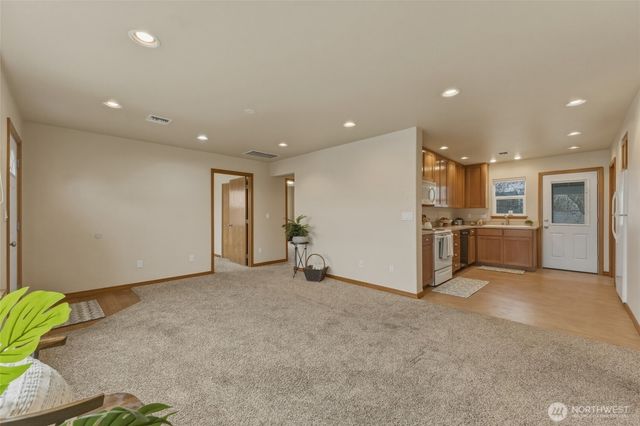 15 SW 13th Street, College Place, WA 99324