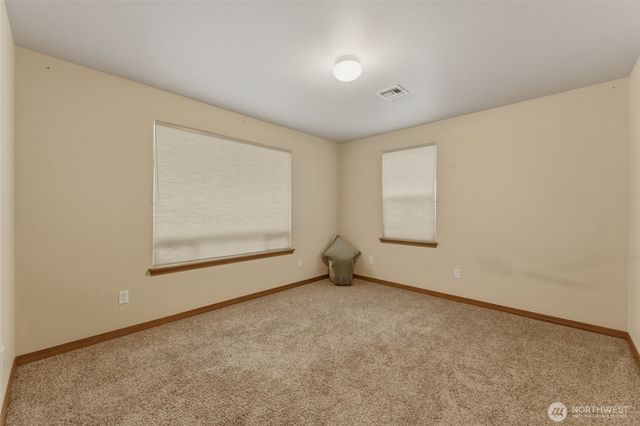 15 SW 13th Street, College Place, WA 99324