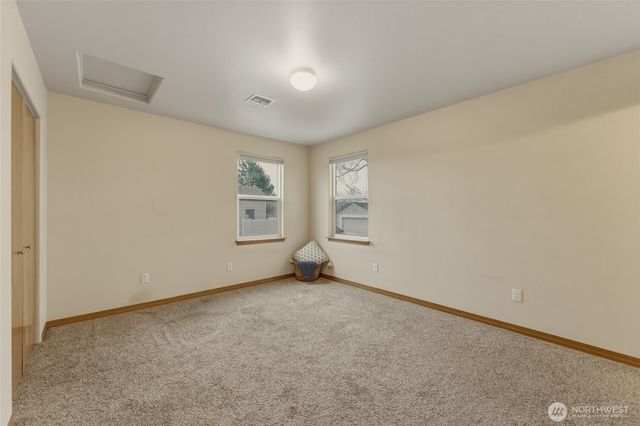 15 SW 13th Street, College Place, WA 99324