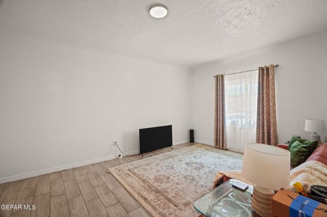 2805 GRANT Avenue, El Paso, TX 79930